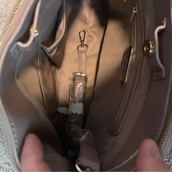 New Women’s Purse Handbag Leather like material Cute Purple Shoulder Strap - Picture 3 of 4